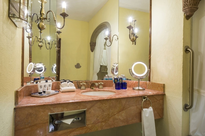 Imagen de la habitación del Hotel Quinta Real Aguascalientes. Foto 11