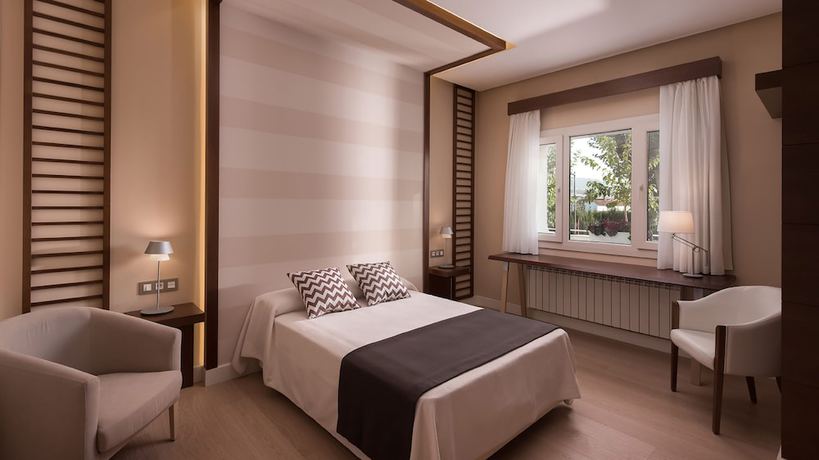 Imagen de la habitación del Hotel Quinta Real Granada. Foto 12