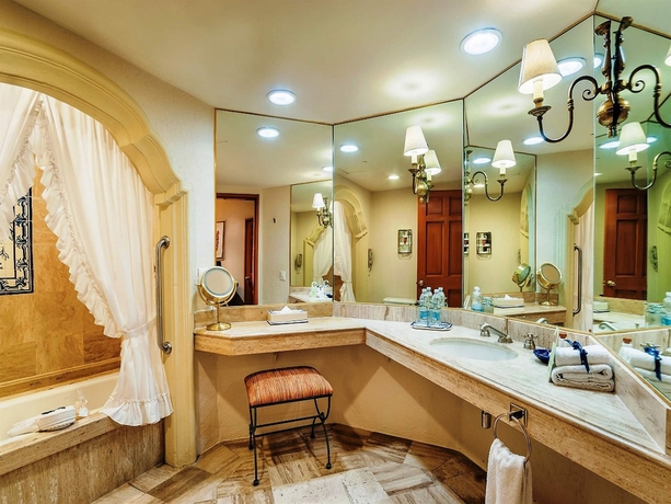 Imagen de la habitación del Hotel Quinta Real Guadalajara. Foto 5