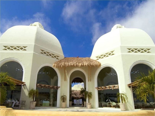 Imagen de los interiores del Hotel Quinta Real Huatulco. Foto 8