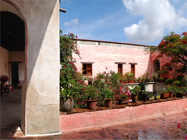 Imagen de los exteriores del Hotel Quinta Real Oaxaca. Foto 12