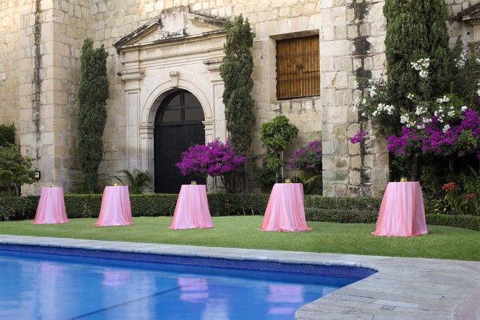 Imagen de la piscina del Hotel Quinta Real Oaxaca. Foto 16