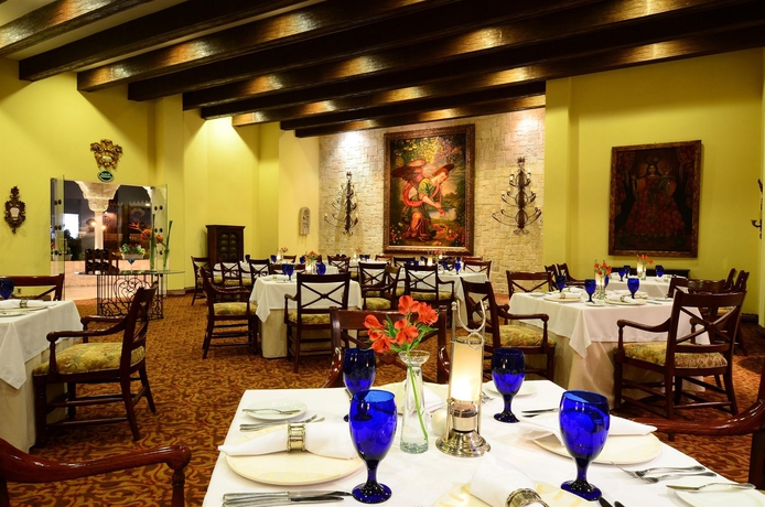 Imagen del bar/restaurante del Hotel Quinta Real Saltillo. Foto 5