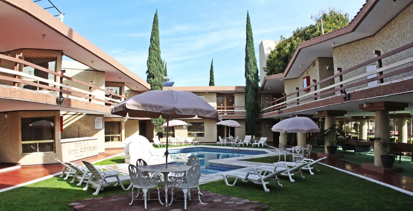 Imagen de la piscina del Hotel Quinta Rivera. Foto 14