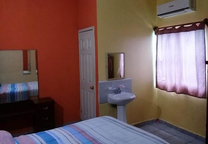 Imagen de la habitación del Hotel Quinta San Juan. Foto 11