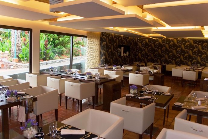 Imagen del bar/restaurante del Hotel Quinta Splendida Wellness and Botanical Garden. Foto 2