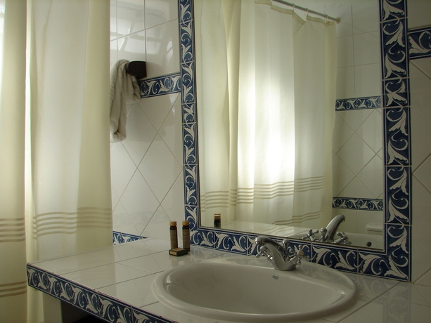 Imagen de la habitación del Hotel Quinta Verde Sintra. Foto 6