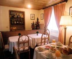 Imagen del bar/restaurante del Hotel Quinta da Portada Branca. Foto 3