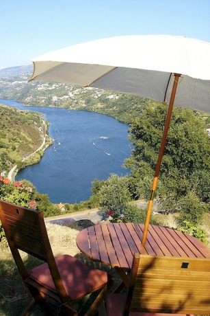 Imagen de los exteriores del Hotel Quinta das Aguincheiras. Foto 11