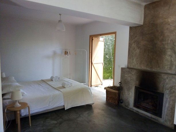 Imagen de la habitación del Hotel Quinta do Castanheiro. Foto 13