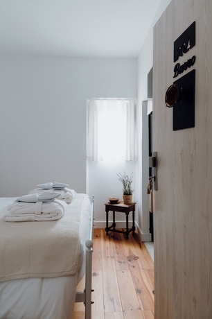 Imagen de la habitación del Hotel Quinta do Louredo, Evora. Foto 13