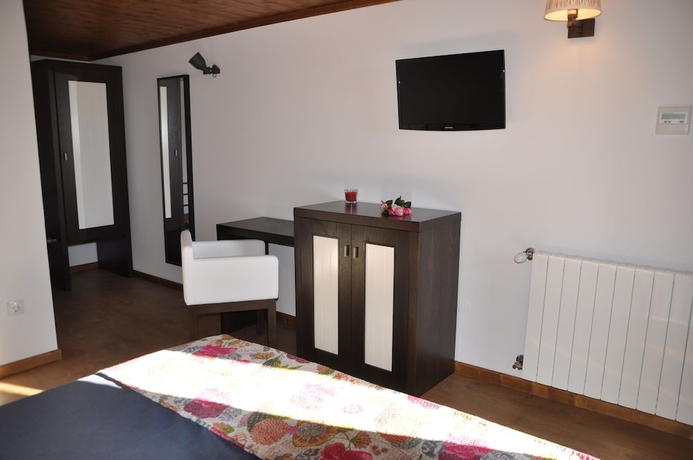 Imagen de la habitación del Hotel Quinta do Olival. Foto 11