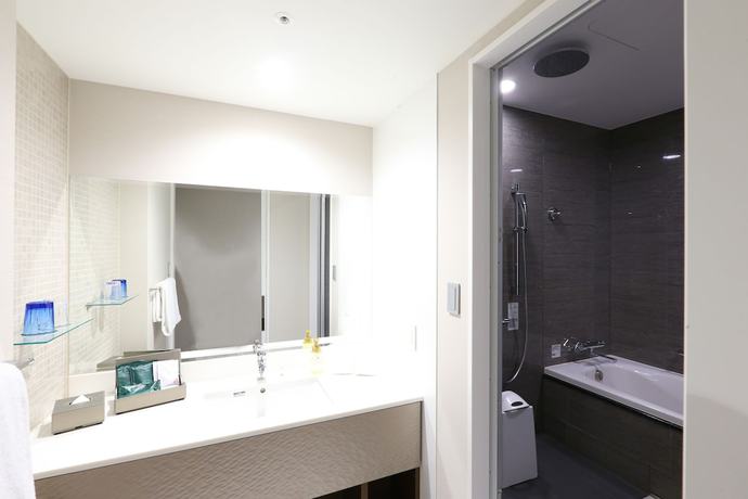 Imagen de la habitación del Hotel Quintessa Osaka Bay. Foto 5