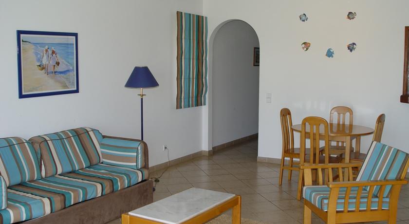 Imagen de la habitación del Hotel Quintinha Village. Foto 2