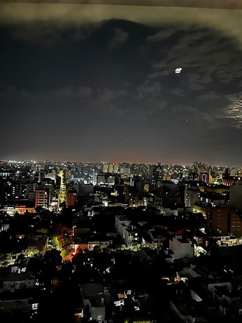 Imagen de la habitación del Hotel Quinto Centenario, Alberdi. Foto 11