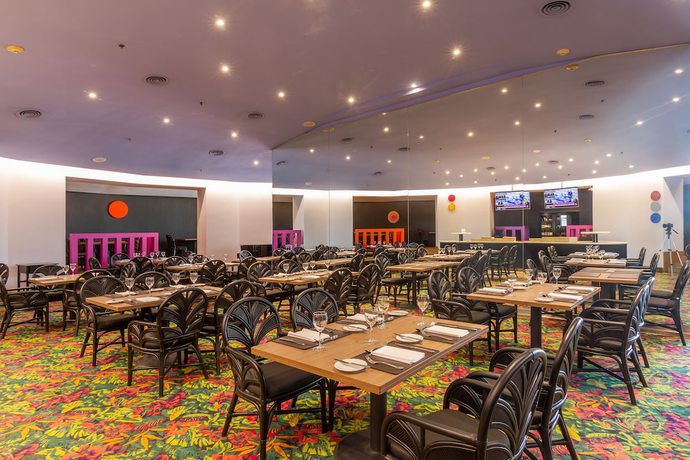 Imagen del bar/restaurante del Hotel Quinto Centenario. Foto 4