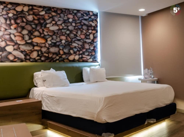 Imagen de la habitación del Hotel Quinto Elemento. Foto 10