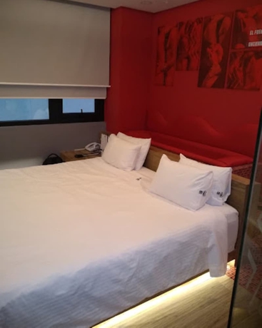 Imagen de la habitación del Hotel Quinto Elemento. Foto 13