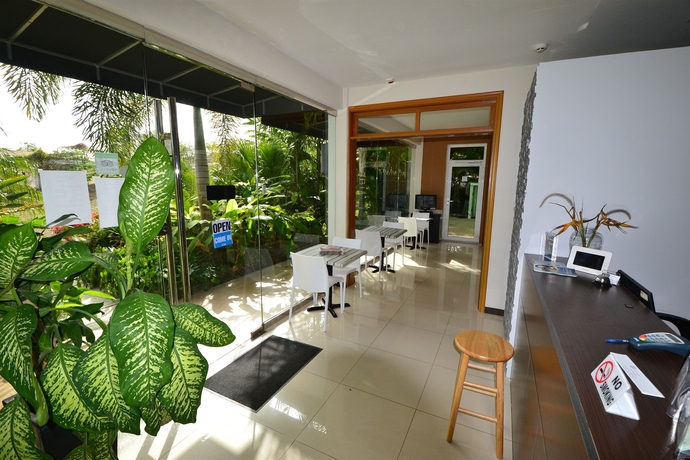 Imagen de los interiores del Hotel Quint's Travelers Inn. Foto 14