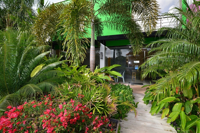 Imagen de los exteriores del Hotel Quint's Travelers Inn. Foto 13