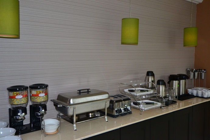 Imagen del bar/restaurante del Hotel Quint's Travelers Inn. Foto 3