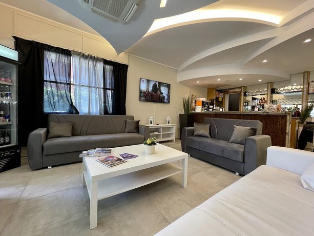 Imagen de los interiores del Hotel Quisisana Riccione. Foto 18