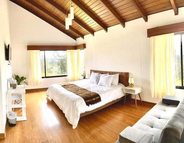 Imagen de la habitación del Hotel Quito Airport Suites. Foto 8