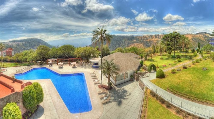 Imagen de la piscina del Hotel Quito, Quito. Foto 7
