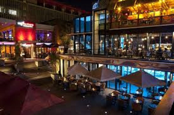 Imagen de los interiores del Hotel Quito, Santigo. Foto 10
