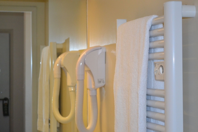 Imagen de la habitación del Hotel Quorum. Foto 5