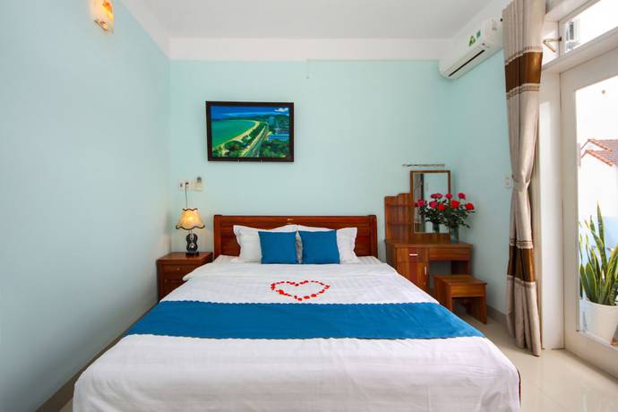 Imagen de la habitación del Hotel Quynh Long Villa. Foto 11