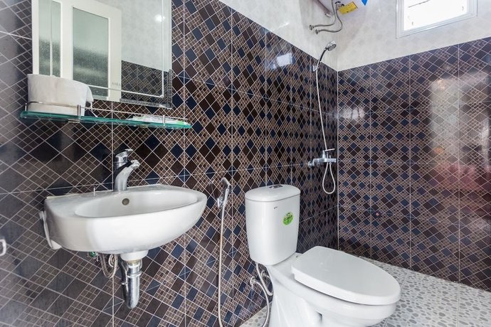 Imagen de la habitación del Hotel Quynh Long Villa. Foto 15