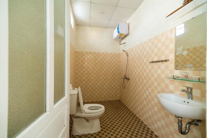 Imagen de la habitación del Hotel Quynh Long Villa. Foto 17