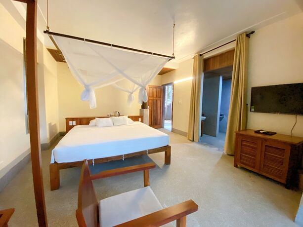 Imagen de la habitación del Hotel Quynh Vien Resort. Foto 28