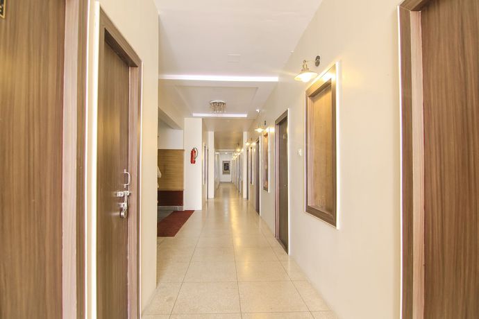 Imagen del bar/restaurante del Hotel R B International. Foto 3