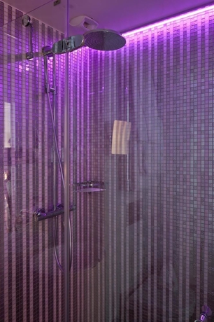 Imagen de la habitación del Hotel R De Paris. Foto 7