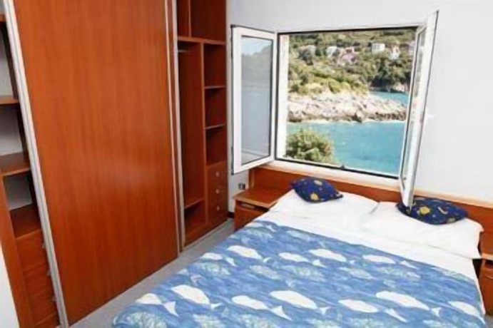 Imagen de la habitación del Hotel R. Foto 8