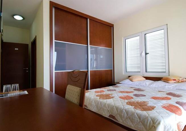 Imagen de la habitación del Hotel R. Foto 10