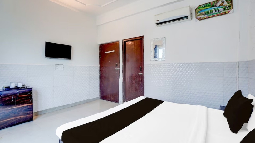 Imagen de la habitación del Hotel R K Palace Agra. Foto 3