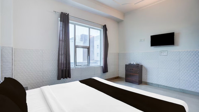 Imagen de la habitación del Hotel R K Palace Agra. Foto 13