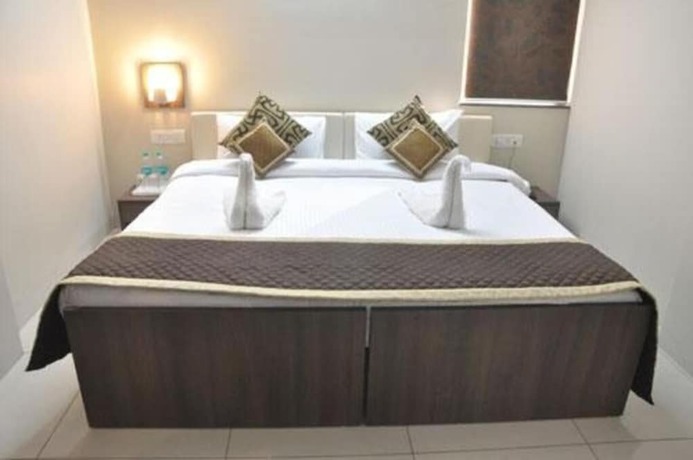 Imagen de la habitación del Hotel R K Palace, JAIPUR. Foto 5