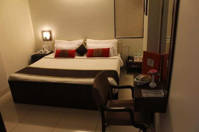 Imagen de la habitación del Hotel R K Palace, JAIPUR. Foto 12