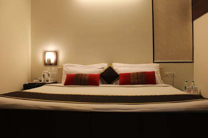 Imagen de la habitación del Hotel R K Palace, JAIPUR. Foto 13