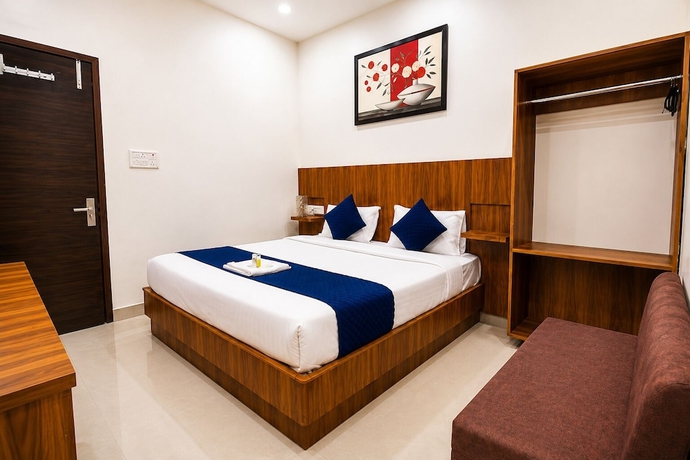 Imagen de la habitación del Hotel R K Residency Near Bihariji Mandir. Foto 9