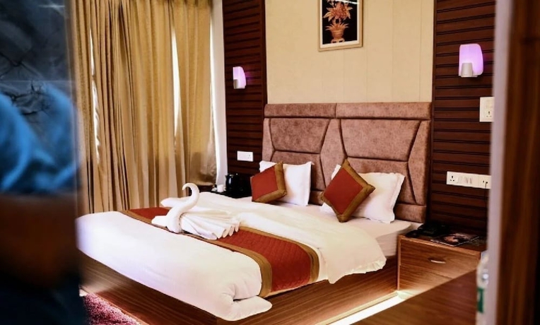 Imagen de la habitación del Hotel R Narayan Pleasant Inn - Guptkashi. Foto 10