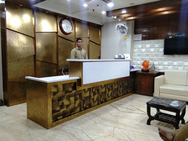 Imagen de los interiores del Hotel R P. Foto 20