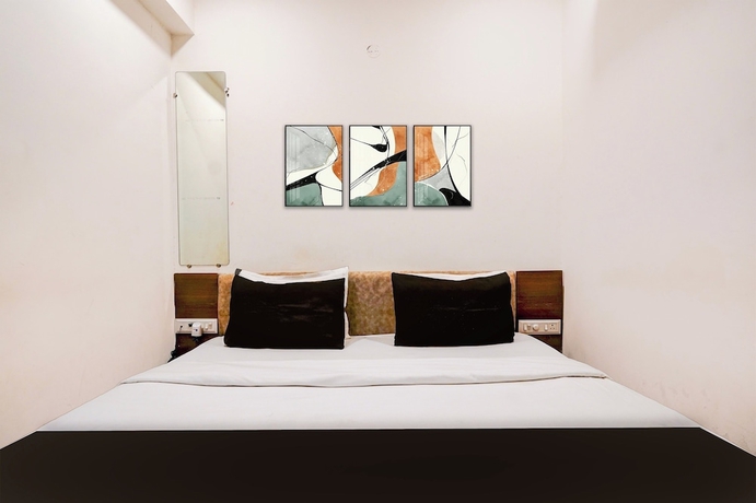 Imagen de la habitación del Hotel R Pacific. Foto 4