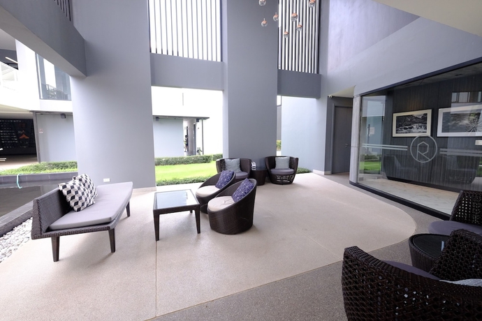 Imagen de los interiores del Hotel R Photo. Foto 18