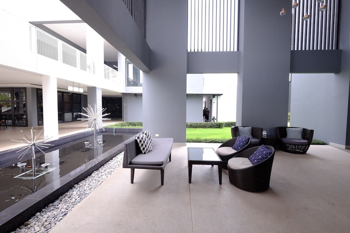 Imagen de los interiores del Hotel R Photo. Foto 19