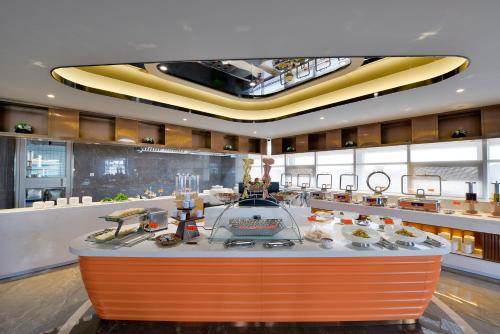 Imagen general del Hotel R Royalss, Yulin Yuxing Square. Foto 8